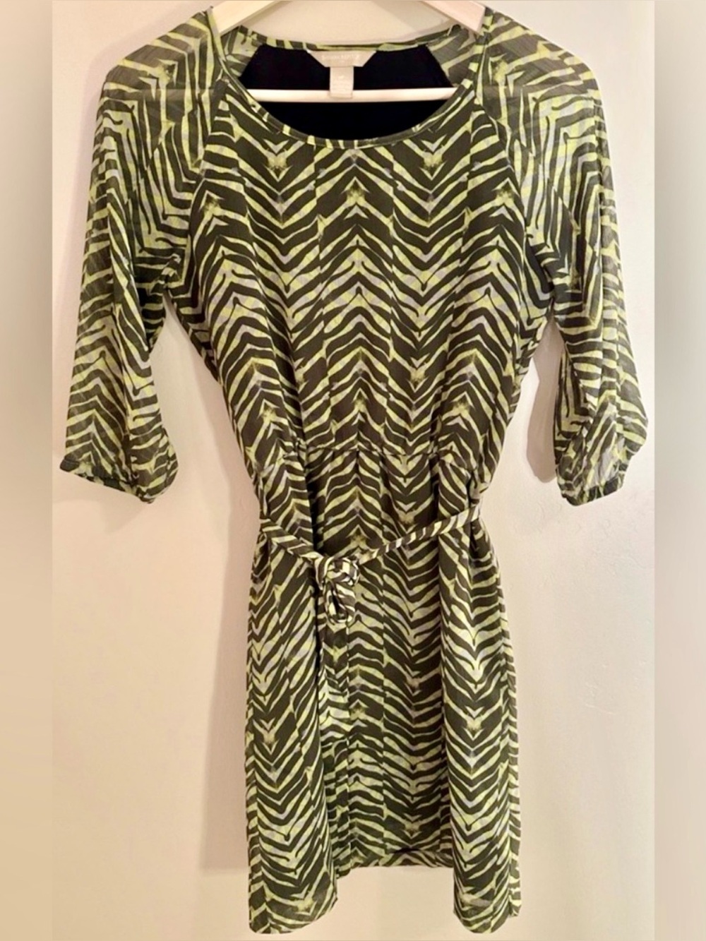 Banana Republic Green Animal Print Midi Dress - 2P - 19” Waist to Hem - Like New